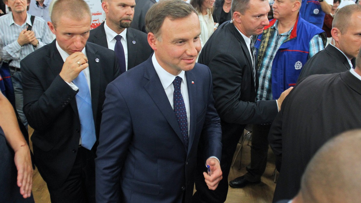 Ministrowie spotkali się dziś na wyjazdowym posiedzeniu rządu, na PGE Arenie w Gdańsku. W tym samym czasie, w historycznej Sali BHP, przemawiał prezydent Andrzej Duda.