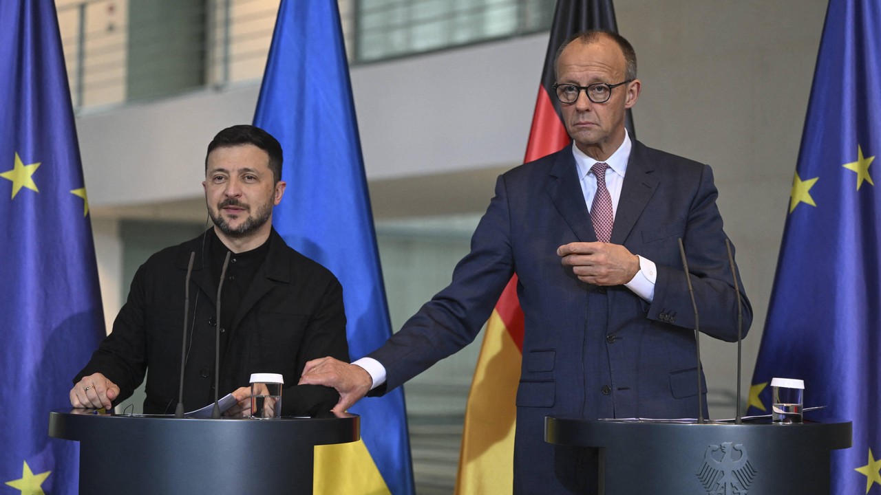 Rosyjskie rakiety znów spadają na Kijów. To powinno przypomnieć kanclerzowi Merzowi, że stoi przed prostym wyborem