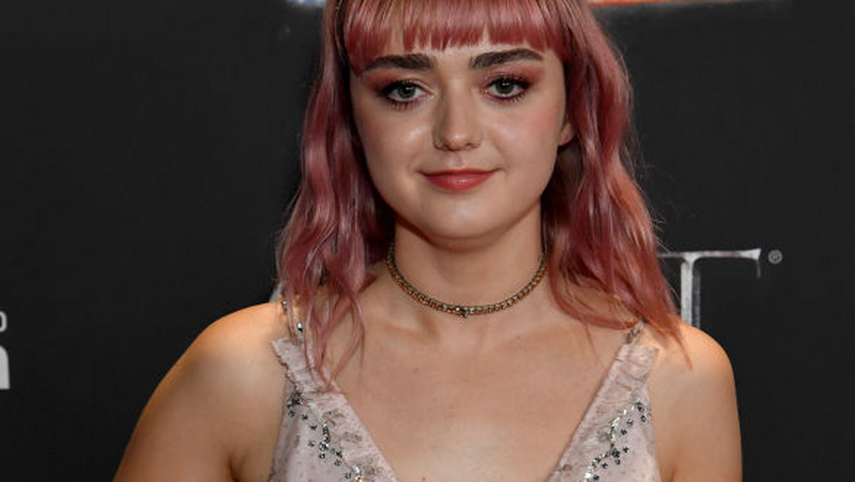 Arya z Gry o tron zmieniła fryzurę. Maisie Williams w nowych włosach na Instagramie [ZDJĘCIA]