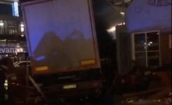 Berlińska policja: Zamachowiec zbiegł. Trwa pościg [RELACJA]