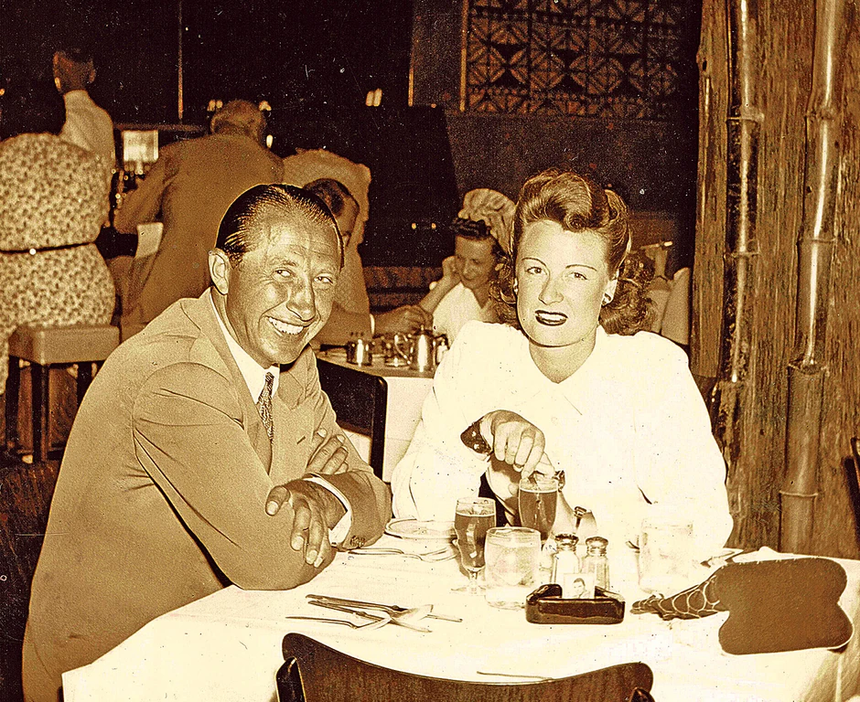 Duško sa Teri Ričardson iz FBI na Floridi 1941.