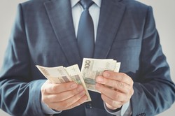 Tysiąc zł kary miesięcznie za brak dzieci? 22 lipca Sejm zdecyduje ws. "bykowego