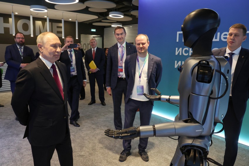Putin i robot