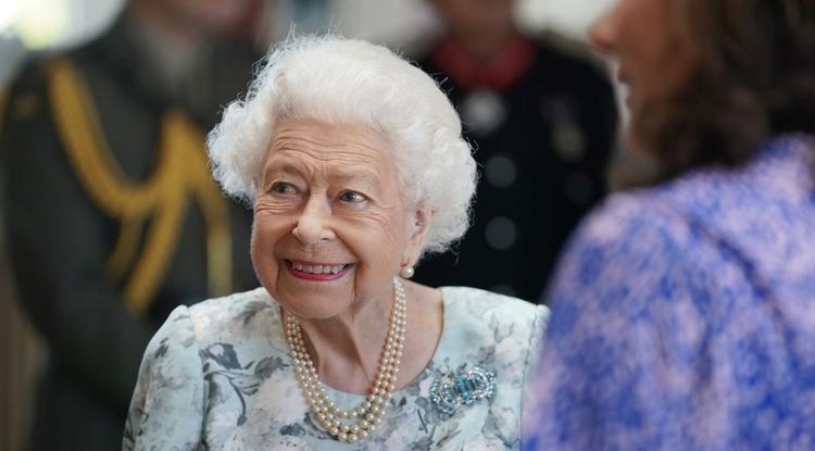 Erzsébet királynő kedvenc unokája ugyanúgy imádja a lovakat, mint ő. Fotó: Getty Images
