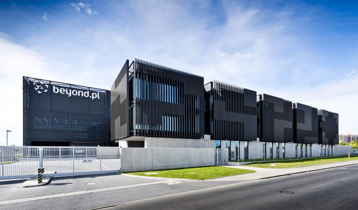 Bezpieczeństwo firmowych danych, systemów i aplikacji