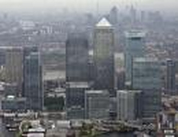 Wielu analityków twierdzi, że europejskie stress testy były zmarnowaną szansą na wiarygodnę ocenę banków. Na zdj. finansowa dzielnica Canary Wharf w Londynie.