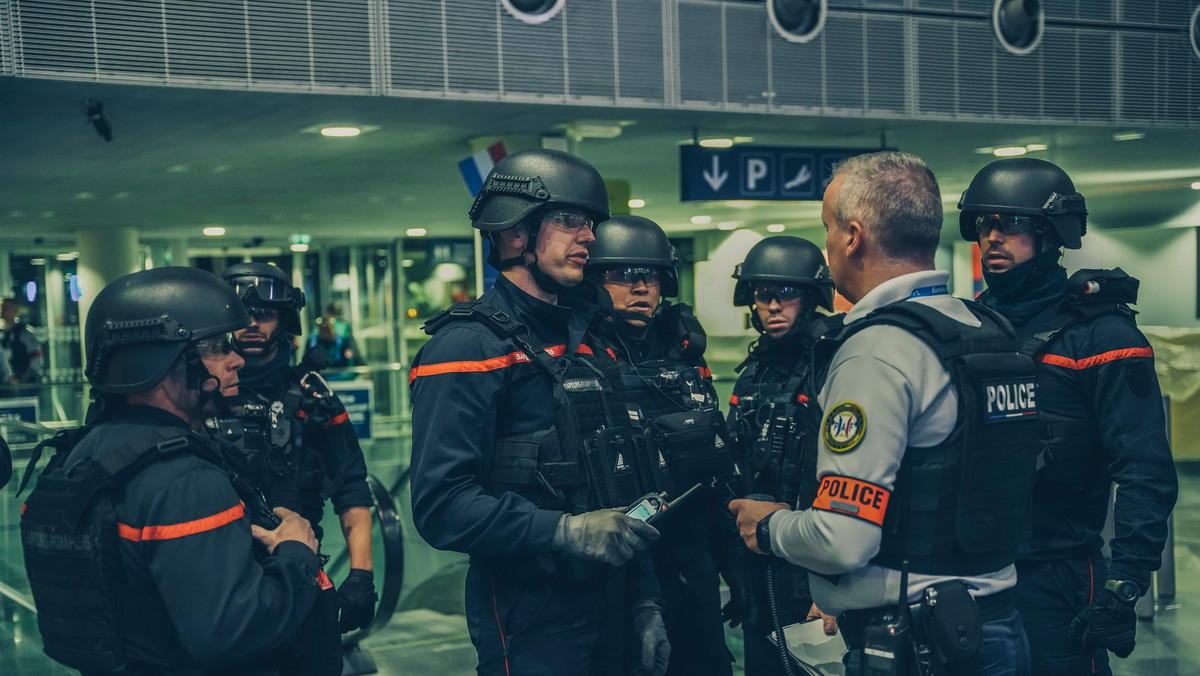 Alarm bombowy na lotnisku w Bazylei, ewakuacja pasażerów