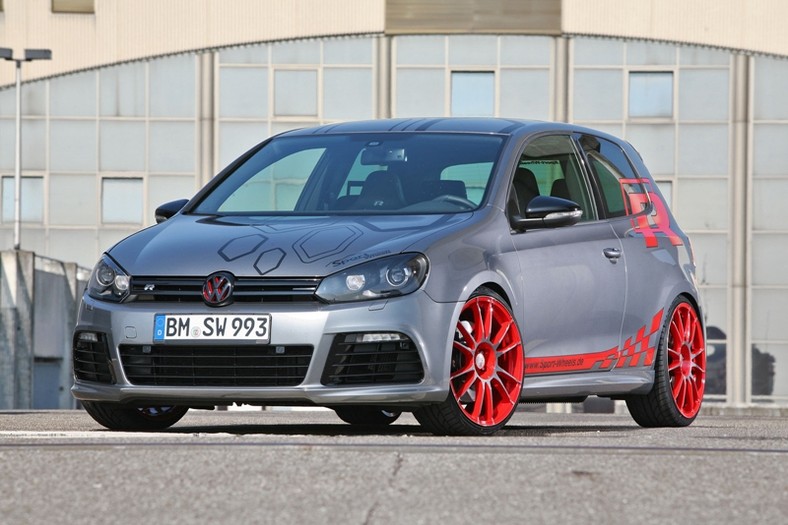 Volkswagen Golf R ma teraz 330 KM i naklejki