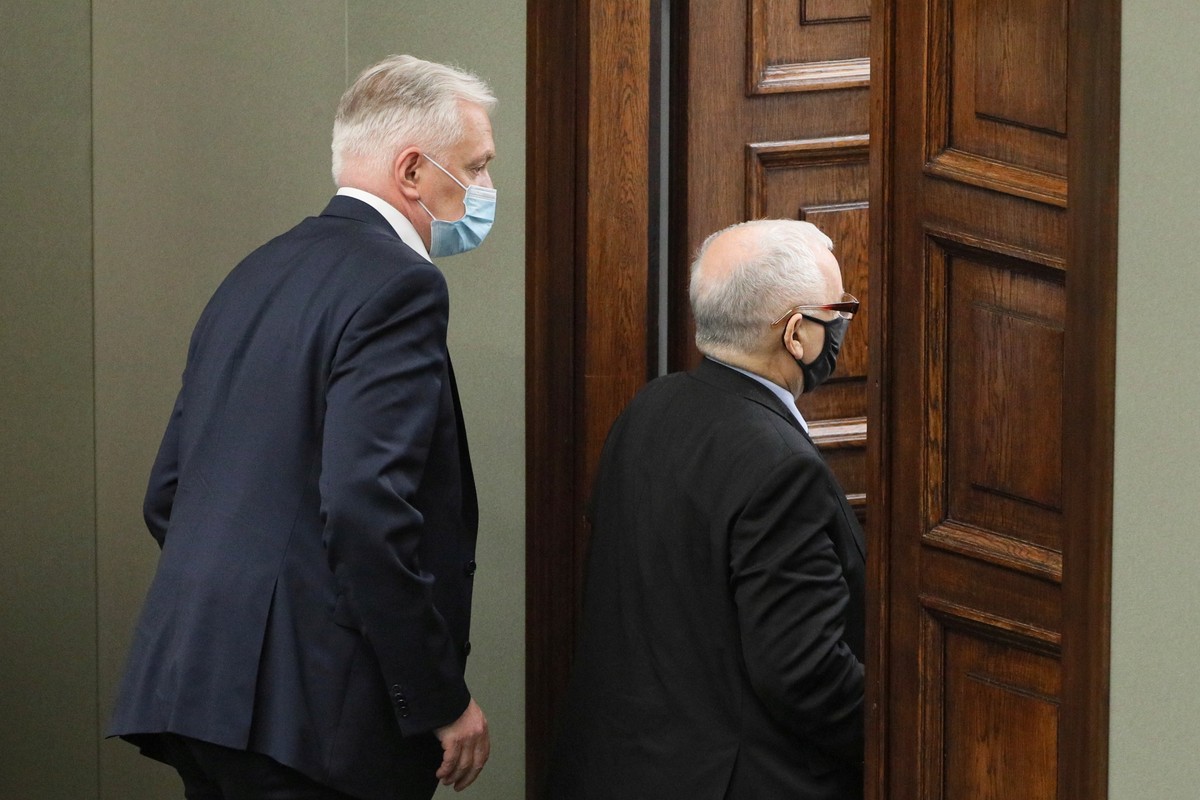 Kaczyński nie zdecydował się na usunięcie Gowina z rządu, a ten z kolei nie pali się do opuszczenia Zjednoczonej Prawicy