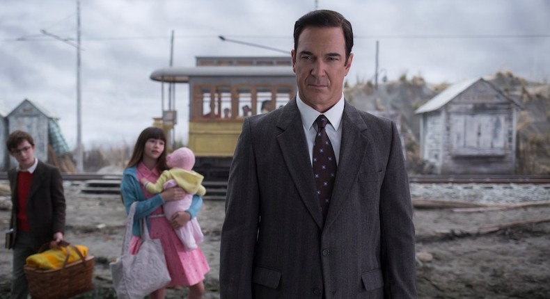 Patrick Warburton plays Lemony Snicket, the narrator on Netflix's A Series of Unfortunate Events.