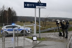 pkp plk alarmuje: kolejny obiekt przy torach po weekendowym wybuchu