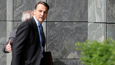 Prokuratura przesłucha Radosława Sikorskiego. Chodzi o rzeczy Tomasza Merty