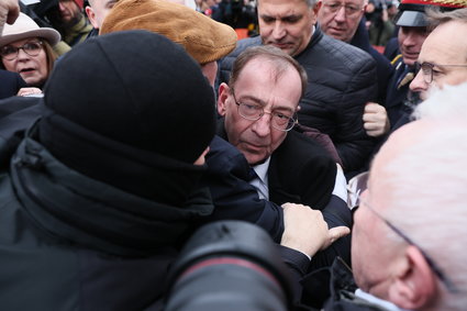 Mariusz Kamiński i Maciej Wąsik przyszli do Sejmu. Szarpanina ze strażą marszałkowską