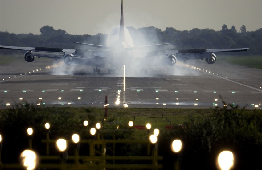 Naknada od 300 evra bi se primenjivala za kašnjenja letova od najmanje četiri sata.