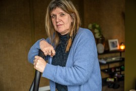 Mariji je UMRO MUŽ, a ona je ostala sama sa troje dece: 20 godina kasnije ZAZVONIO JOJ JE TELEFON i ono što je čula sa druge strane se ne dešava ni u NAJLUĐIM SNOVIMA