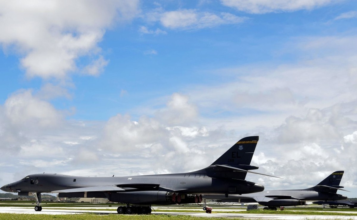 Amerykańskie bombowce na wyspie Guam