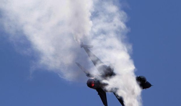 261462_turska-vojni-avion-parada-ap