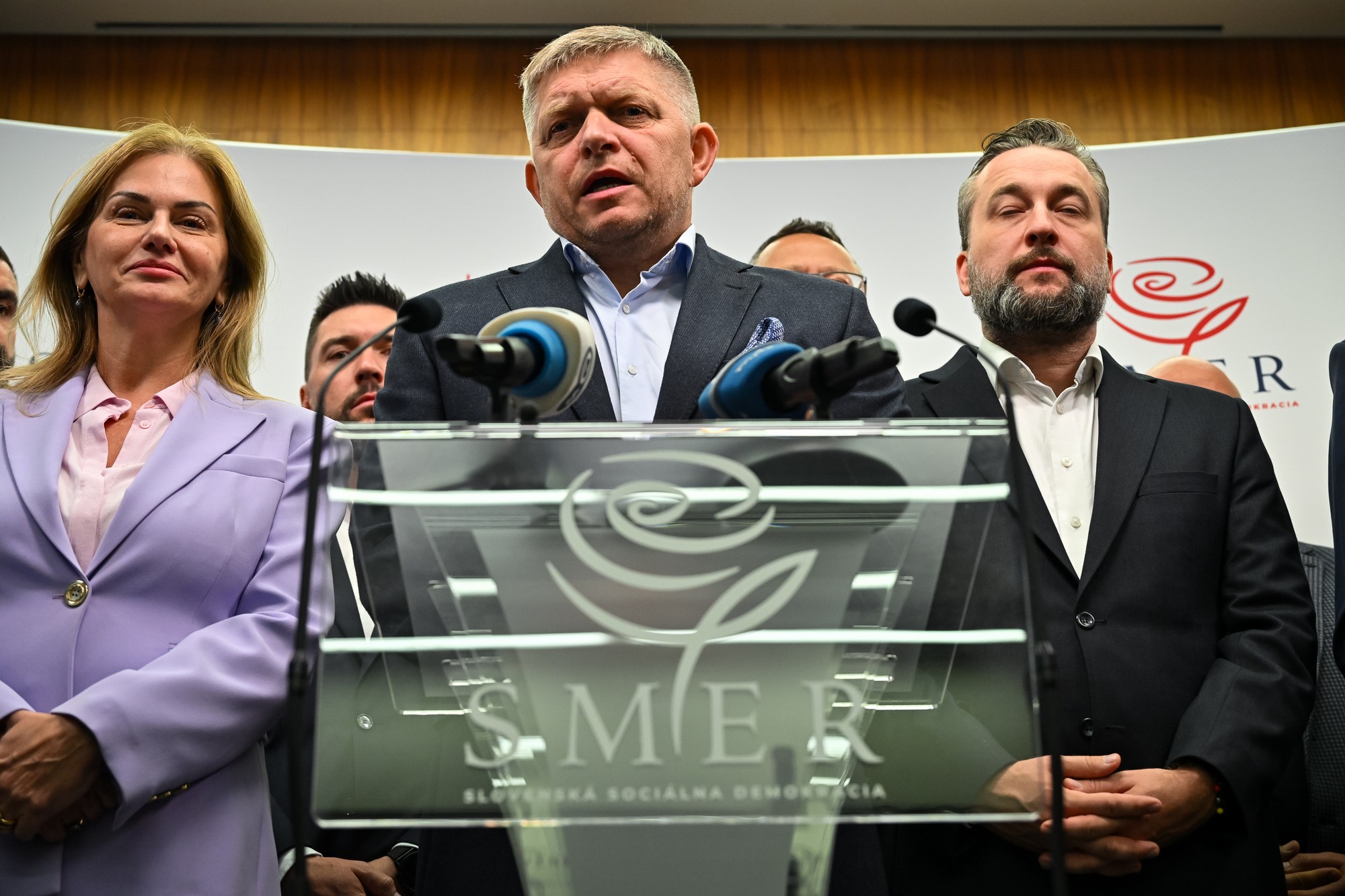 Predseda strany SMER-SD Robert Fico počas tlačovej konferencie v Bratislave.