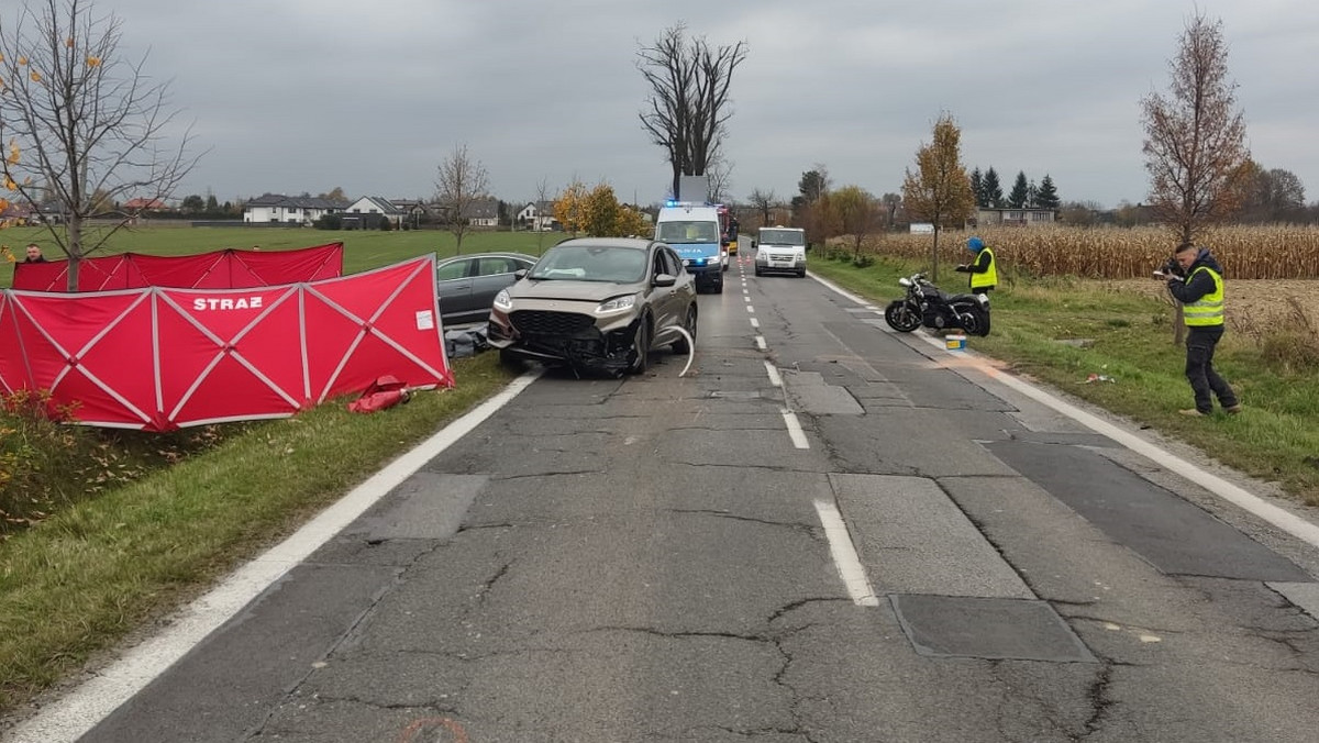 Zderzenie czołowe w Gliwicach. Motocyklista zginął na miejscu