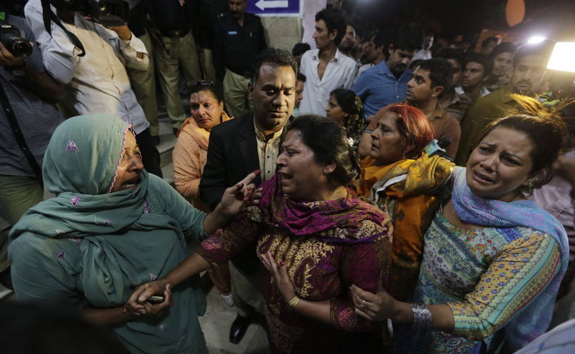 Zamach w pakistańskim Lahore. Terrorysta-samobójca wysadził się w tłumie