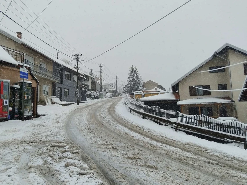 Bez struje zbog snežnih padavina je više od 10.000 potrošača u valjevskom kraju