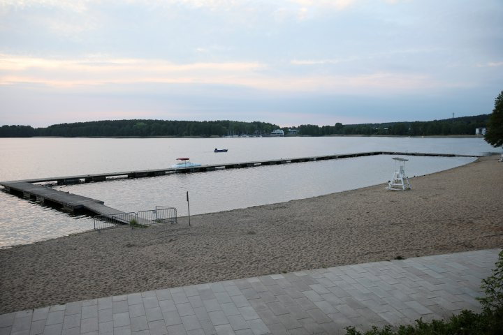 Odnowią molo na plaży miejskiej. Czy zdążą przed wakacjami?