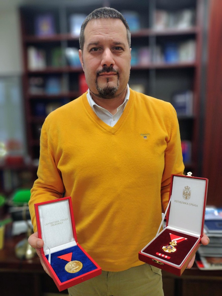 Karađorđevu zvezdu posvećujem svim zdravstvenim radnicima "Heroj bolnice"