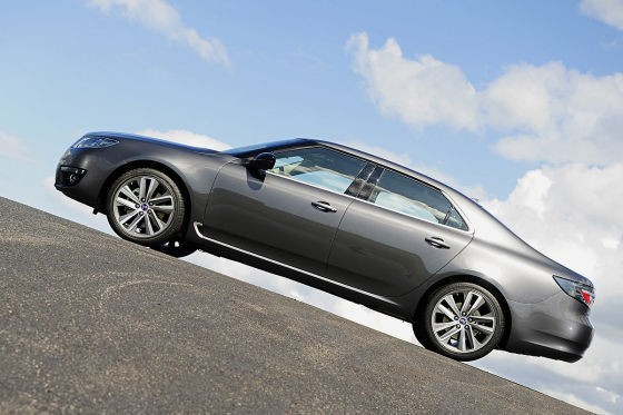 Saab podnosi głowę!