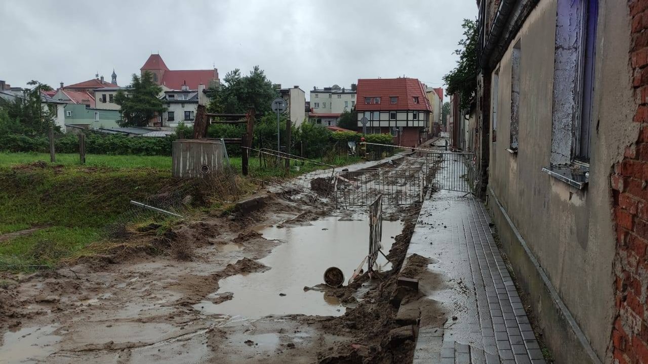Silne ulewy nad Polską. Setki interwencji na Pomorzu