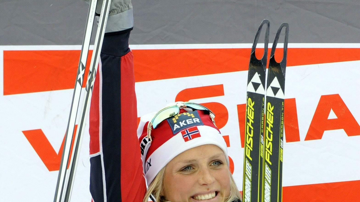 Złota medalistka w biegu narciarskim na 30 kilometrów Therese Johaug uchodziła za najpiękniejszą uczestniczkę marcowych mistrzostw świata w Oslo. Ostatnio stała się też najpopularniejszą norweską modelką, a ostatnia sesja fotograficzna odbyła się... pod wodą.