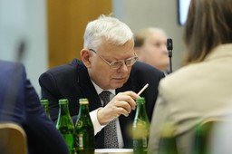 marek suski w sejmie nie przebierał w słowach. "do widzenia, debile"