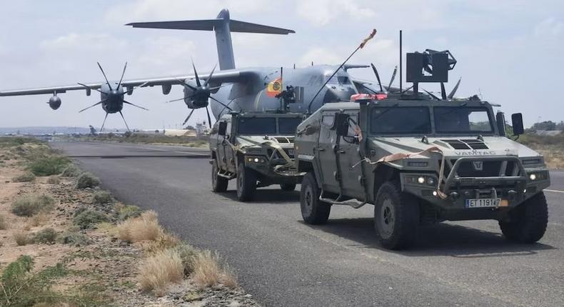 Avion-militaire-evacuation-soudan