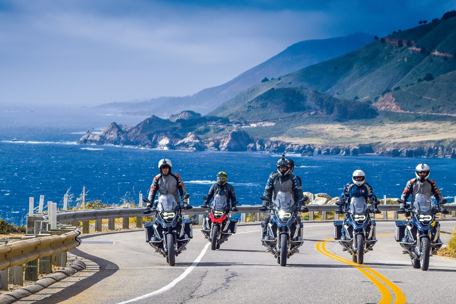 Jedną z największych atrakcji kalifornijskiej eskapady jest przejazd autostradą Pacific Coast Highway, która ma ponad 1000 km długości i wije się nad Oceanem Spokojnym 