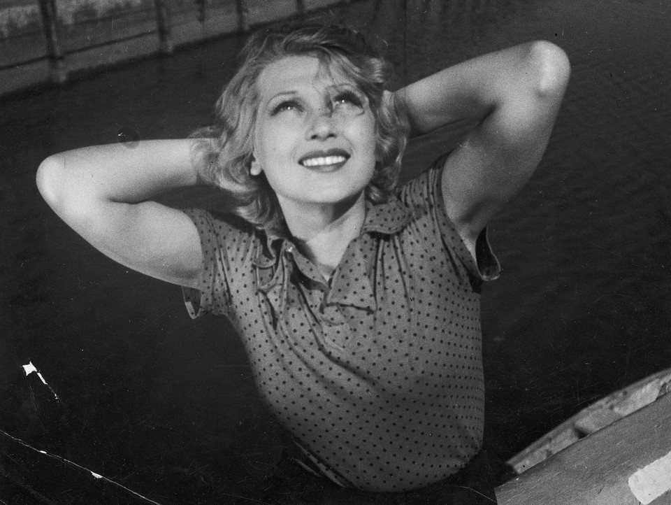 Ina Benita w filmie "Ludzie Wisły" (1937)