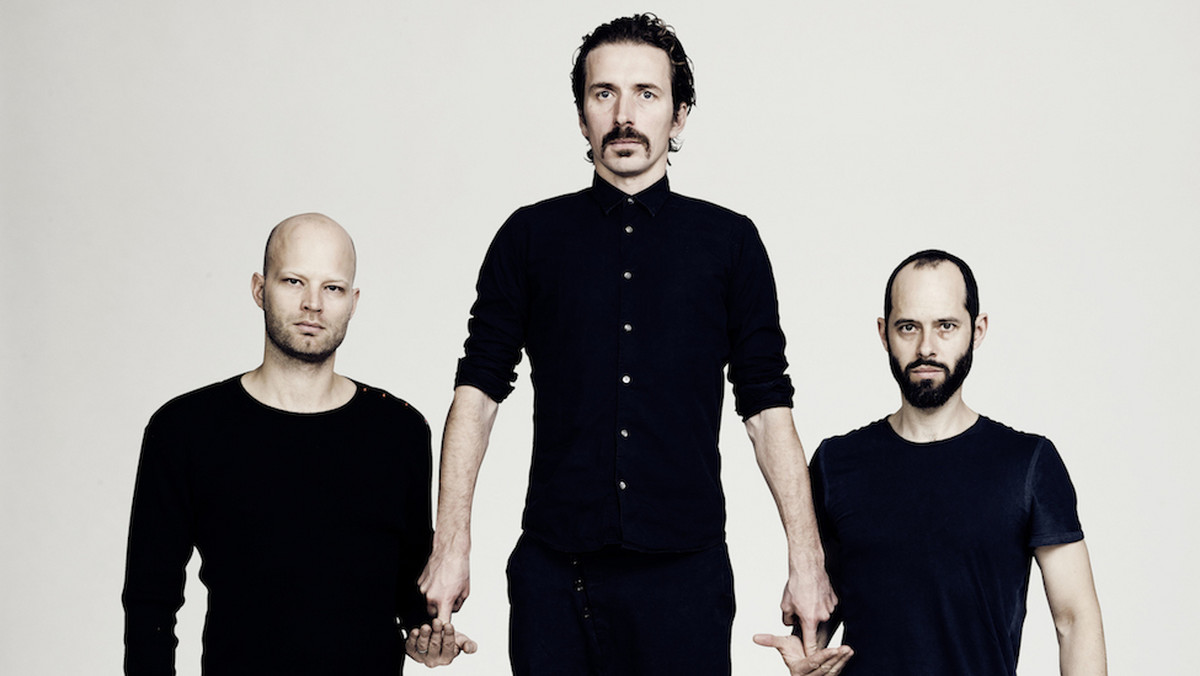 WhoMadeWho zagrają w Polsce trzy koncert.! Duńczycy wystąpią 23 marca w Katowicach (Mega Club - Before Tauron Nowa Muzyka), 24 marca we Wrocławiu (Stary Klasztor w ramach "City Sounds") i 27 marca w klubie Basen w Warszawie.