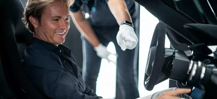 Nico Rosberg nie zwalnia na "emeryturze". Właśnie odebrał 2000-konnego potwora
