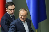 W rządzie ma pozycję jak nikt. Mówią, iż jest "tarczą Donalda Tuska"
