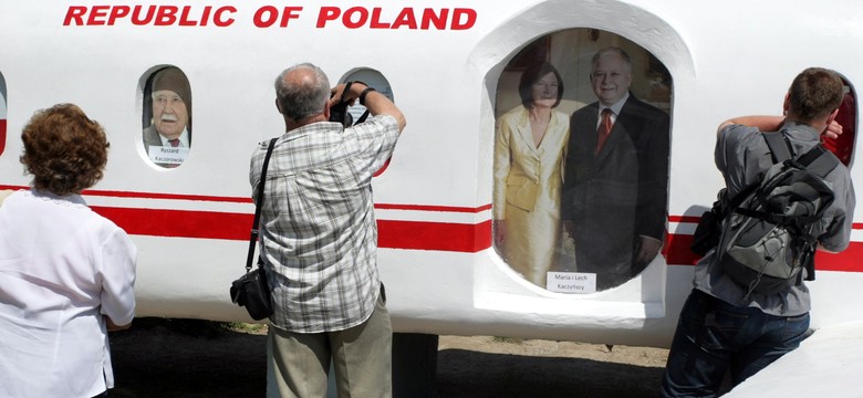 Twarze ofiar w oknach. Zobacz makietę pomnika tupolewa