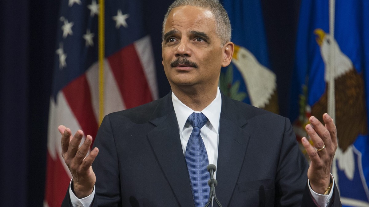 Dotychczasowy szef resortu sprawiedliwości i równocześnie prokurator generalny USA Eric Holder pożegnał się ze swymi podwładnymi w emocjonalnym wystąpieniu.Holder kierował tym resortem od 6 lat.