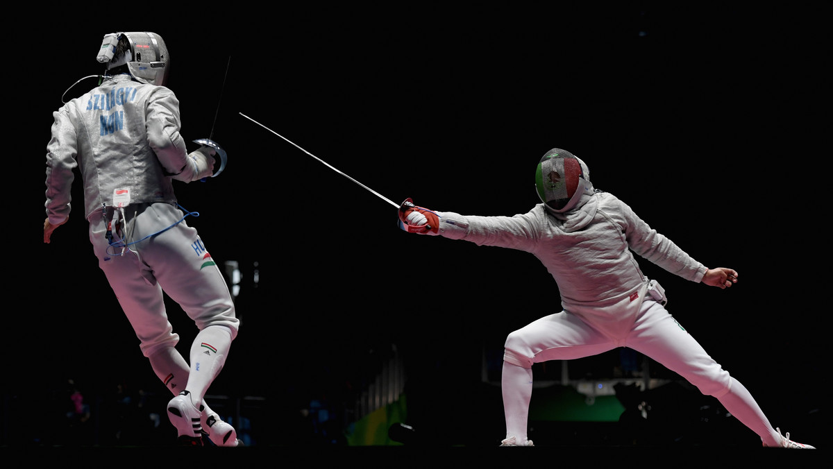 Węgier Aron Szilagyi w finale olimpijskiego turnieju szabli mężczyzn pokonał Amerykanina Daryla Homera 15:8. Brązowy medal wywalczył Koreańczyk Kim Jung-Hwan.