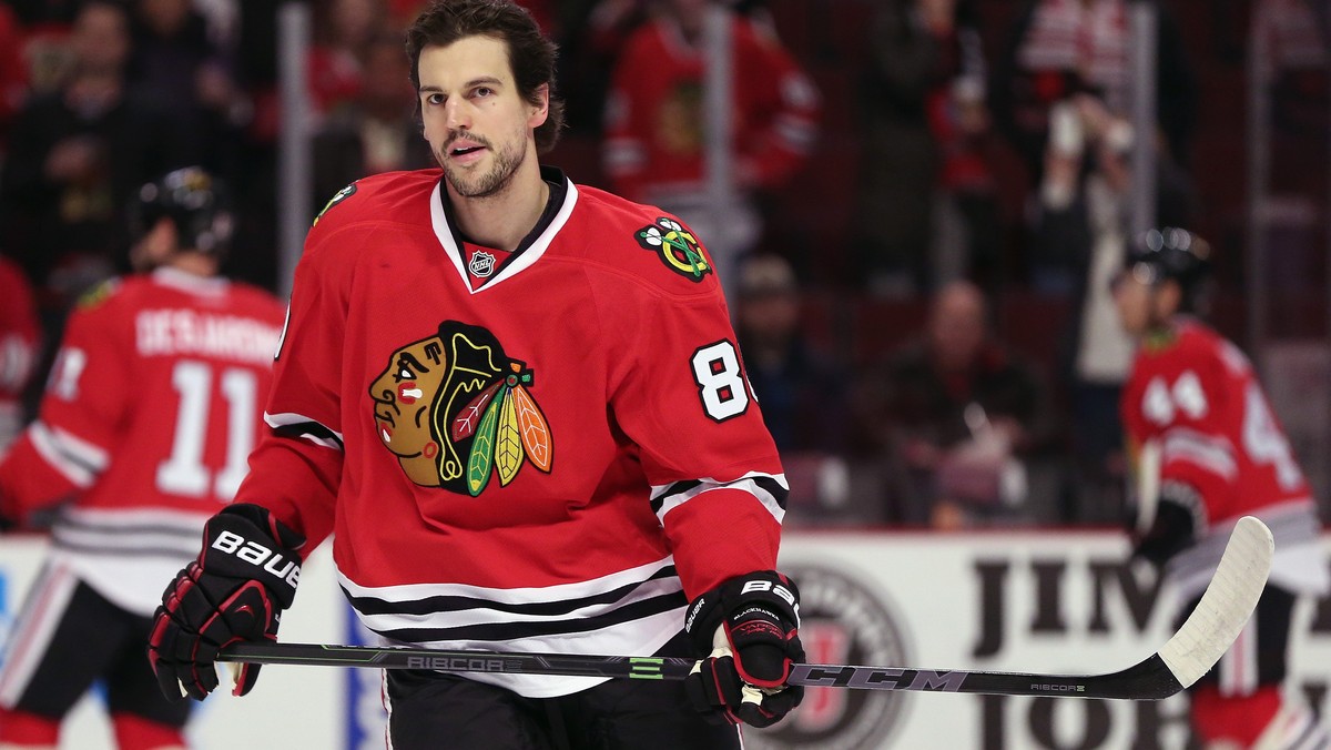 Antoine Vermette sprowadzony w głównej mierze po to, by zapełnić lukę po Patricku Kane, zaczął spłacać swój koszt Chicago Blackhawks. Vermette strzelił jedynego gola w serii rzutów karnych i dał zwycięstwo nad Edmonton Oilers 2:1.