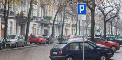 Poszerzają strefę parkowania