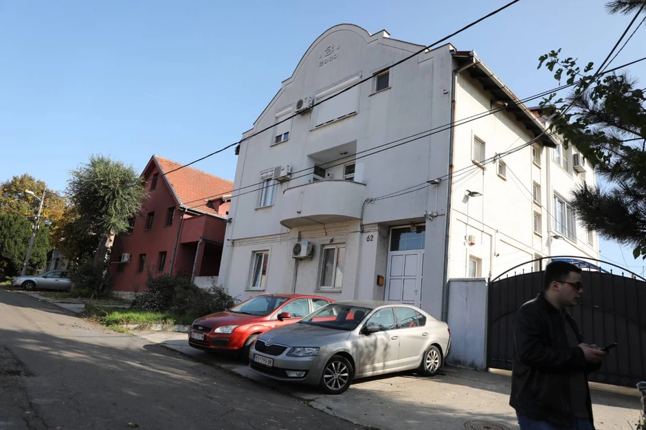 Zgrada ispred koje se dogodio napad