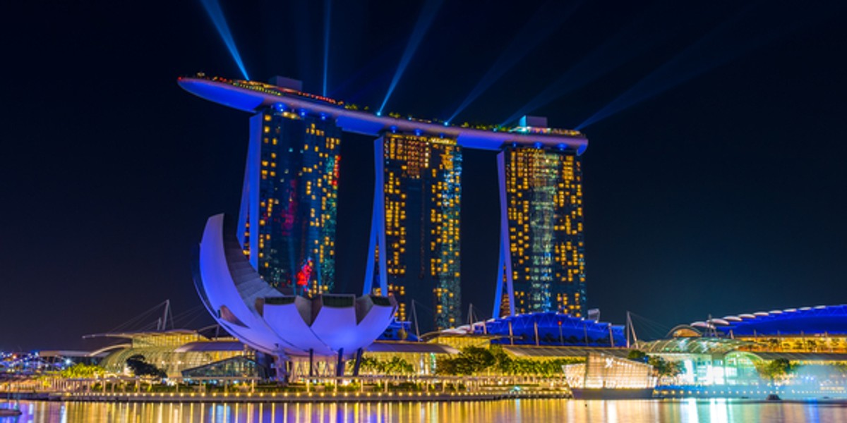 Hotel Marina Bay Sands nad zatoką to jeden z symboli Singapuru