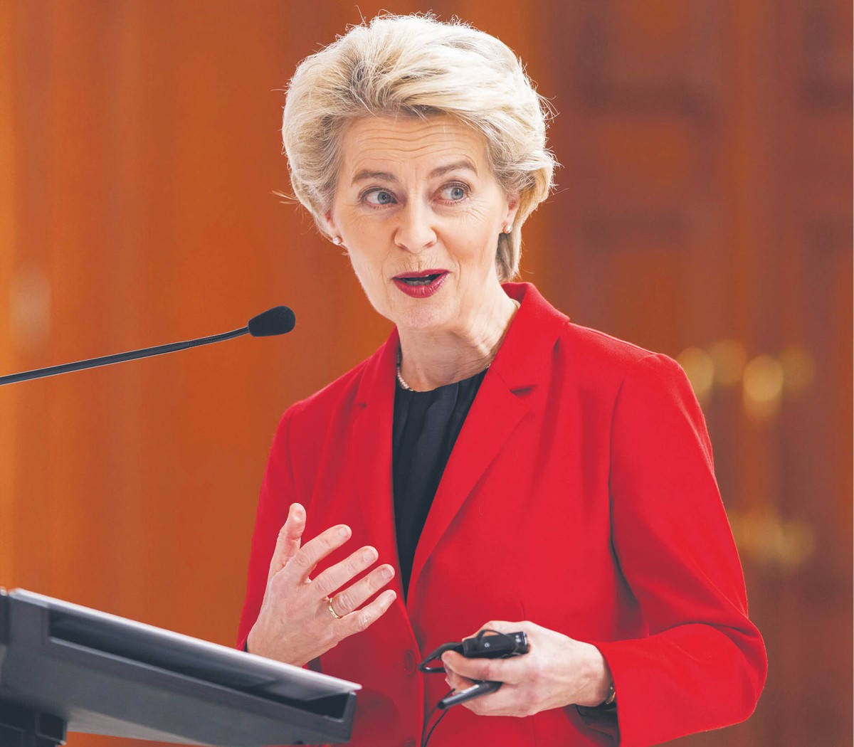 Szefowa KE Ursula von der Leyen pierwszą propozycję dziewiątego pakietu przedstawiła pod koniec zeszłego tygodnia