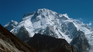 Broad Peak: Nieudany atak szczytowy Denia Urubko. Spadł 100 m z lawiną