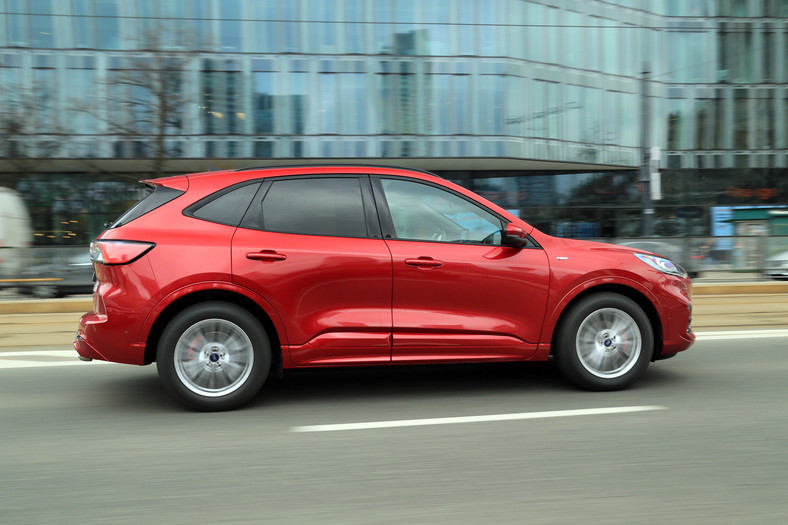 Ford Kuga 2.5 Hybrid