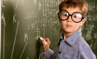 Prof. Rejdak: Połowa przebadanych dzieci ma problemy z krótkowzrocznością