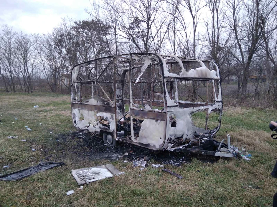 Zapaljena kamp-prikolica u Kaću, foto: Zlatko Čonkaš