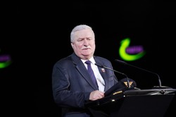 Wałęsa o słowach Obamy: Zrobił nam prezent